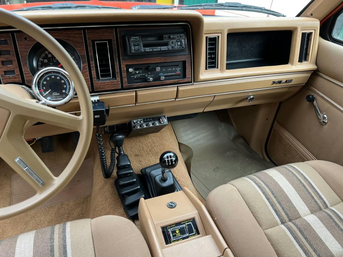 Bronco 2 shop interior parts